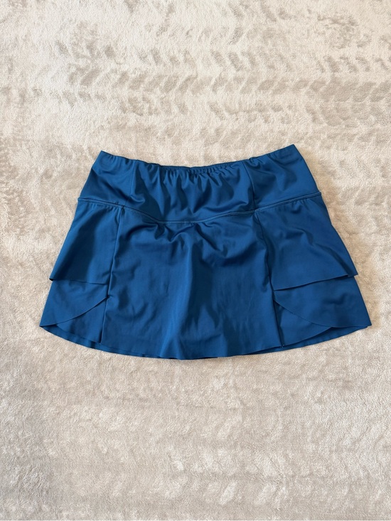 Athleta Dresses & Skirts - Athleta Sporty Teal Blue Tennis Tiered Athletic Skirt w Shorts Size Medium